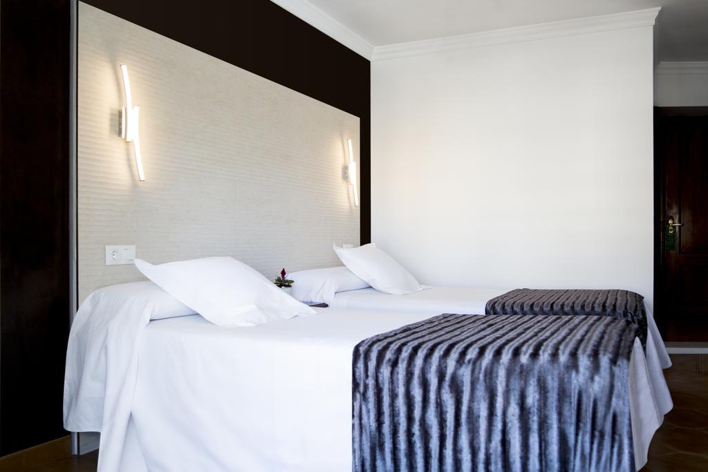 Hostal Alhambra - Adults Only Nerja Exterior foto