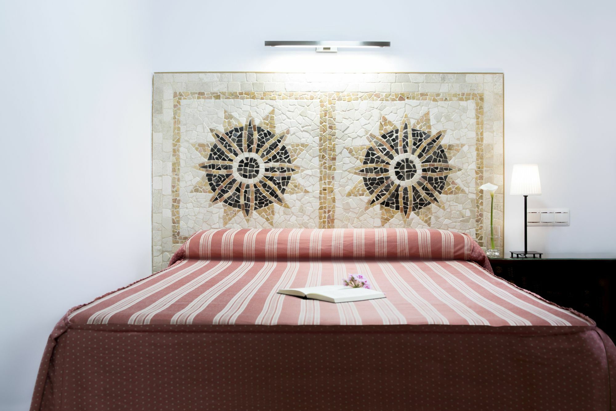 Hostal Alhambra - Adults Only Nerja Exterior foto